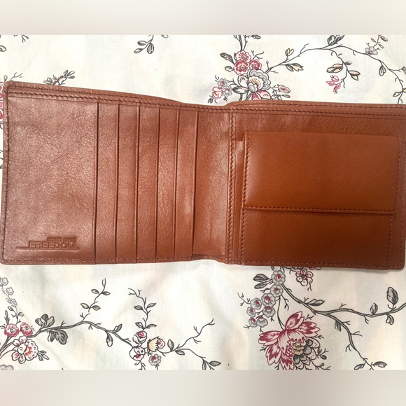 Roberto Cavalli Genuine Leather Freedom Bifold Wallet in Chestnut Brown